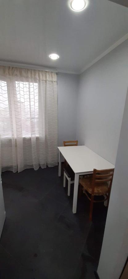 Modern Apartment In The Center Of Town Kişinev Dış mekan fotoğraf