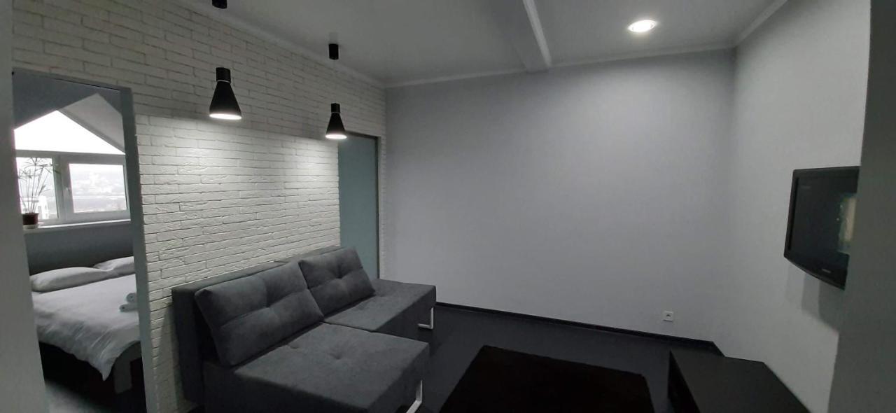 Modern Apartment In The Center Of Town Kişinev Dış mekan fotoğraf