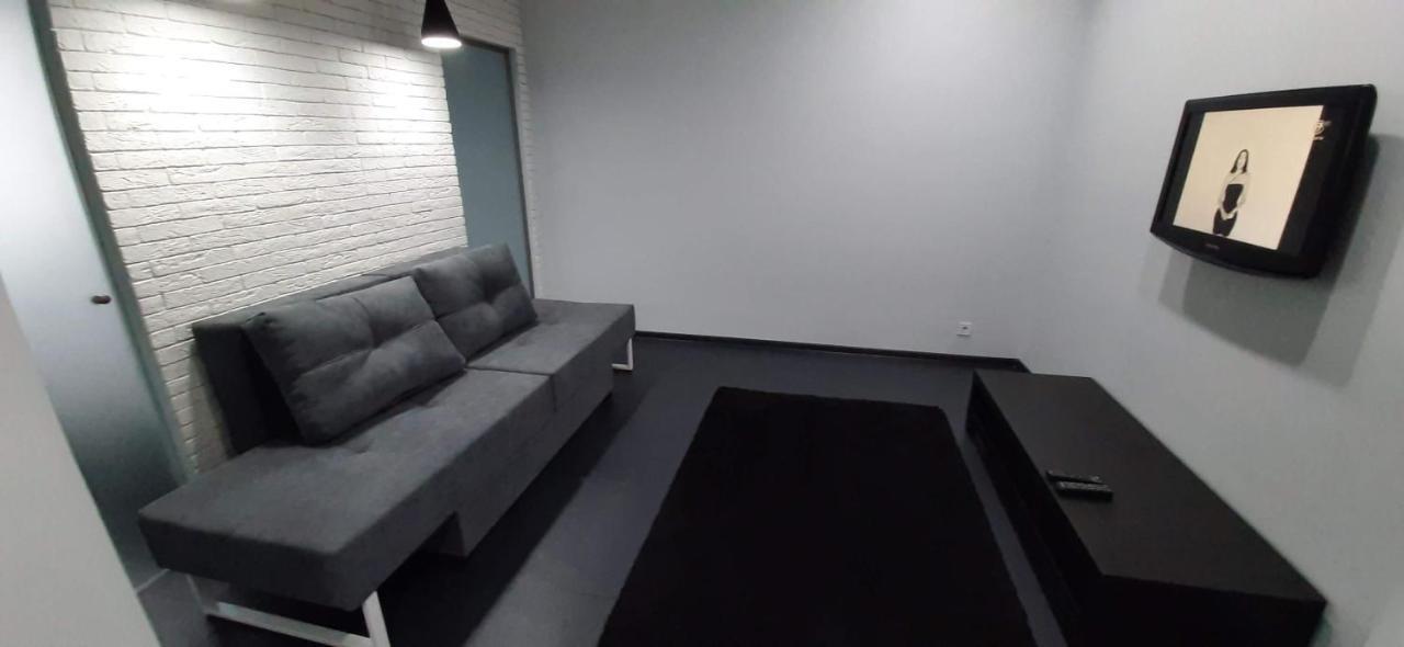 Modern Apartment In The Center Of Town Kişinev Dış mekan fotoğraf